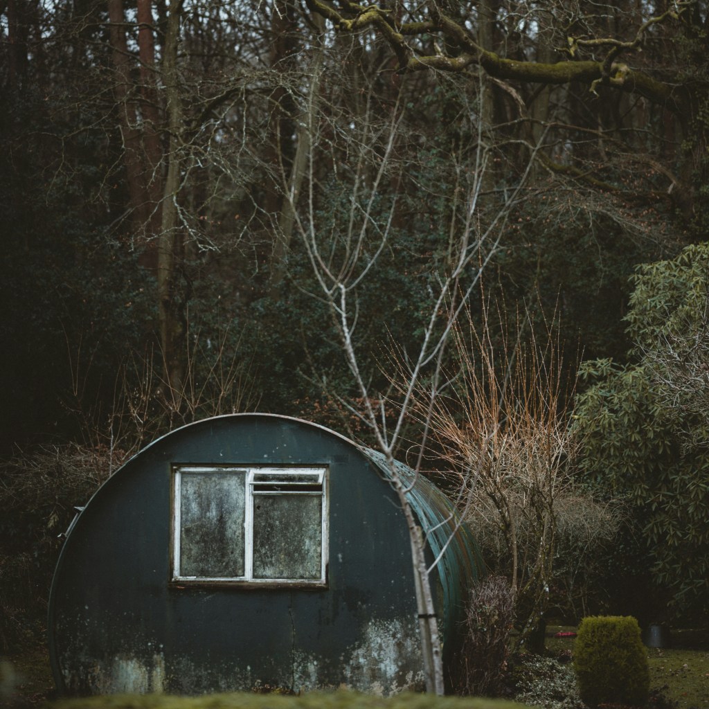 Störender Schwarzbau, Illegales Gebäude, Ohne Baugenehmigung, Bestandsschutz, Garage, Carport, Gartenhütte, Schuppen